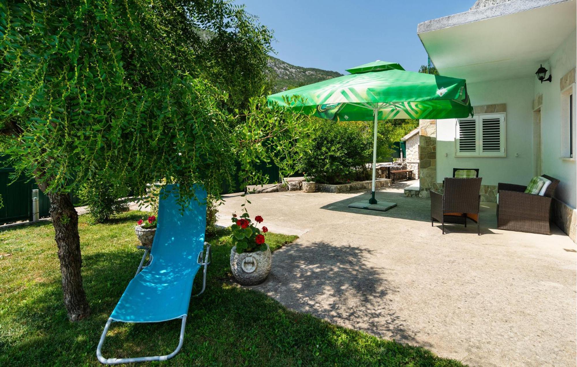 Cozy Home In Podaspilje With Kitchen Svinisce 外观 照片